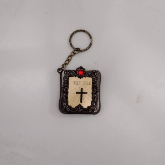 Mini Bible Keychain - Picture 5 of 8